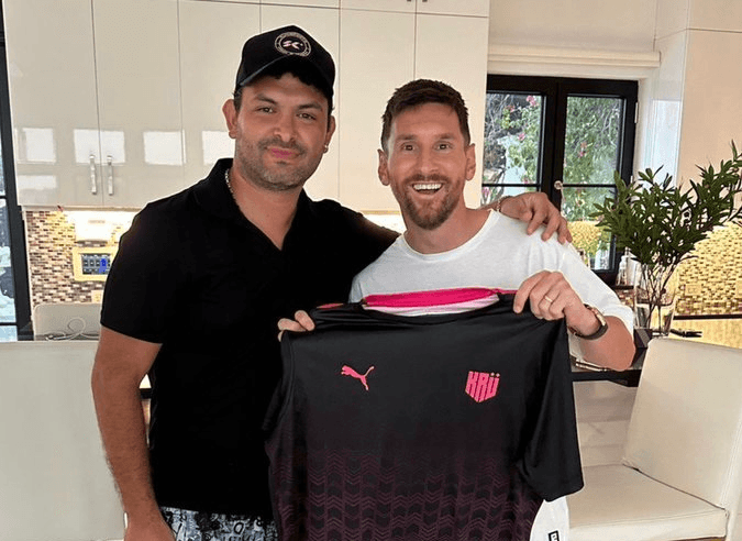 La foto de Messi con la camiseta de KRÜ se vuelve viral